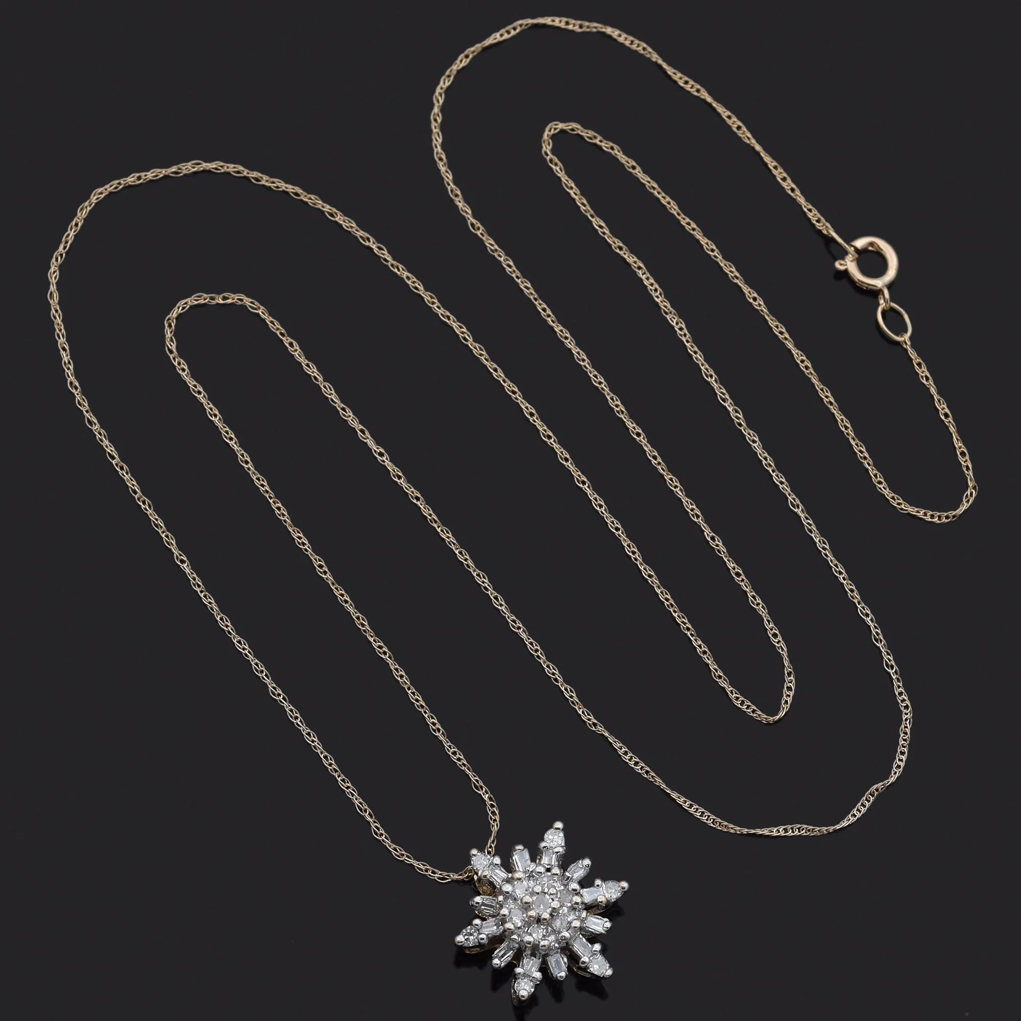 Estate 10K Yellow Gold 0.32 TCW Diamond Snowflake Pendant Necklace