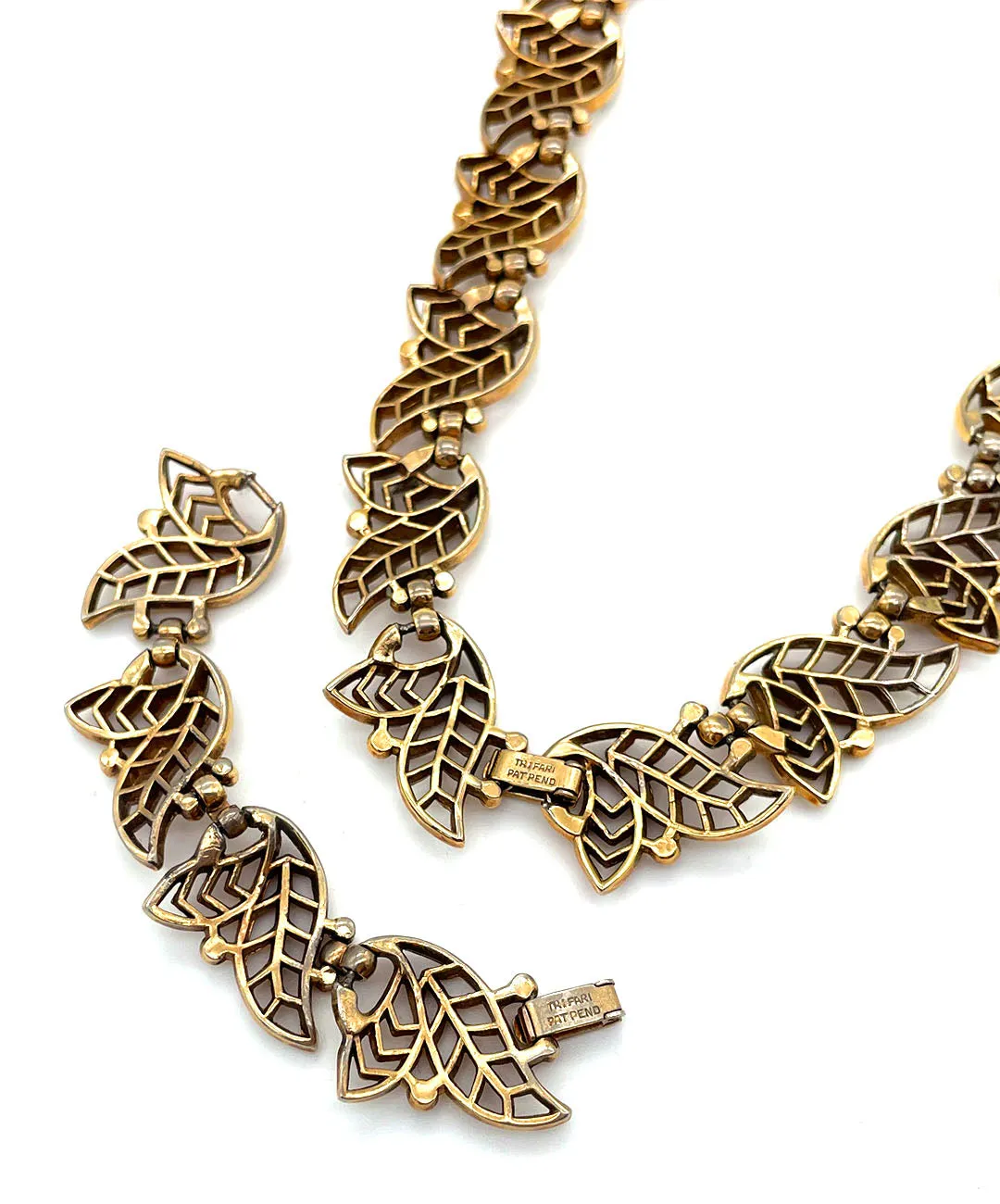 【USA輸入】ヴィンテージ TRIFARI リーフ オープンワーク ネックレス/Vintage TRIFARI Leaf Openwork Necklace